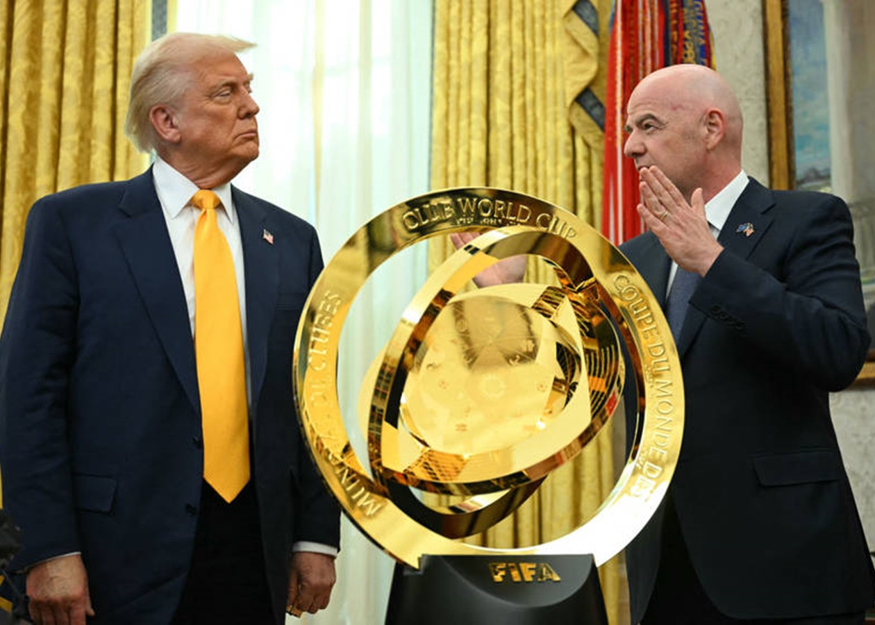 Інфантіно познайомив Трампа з трофеєм чемпіонату світу з клубу