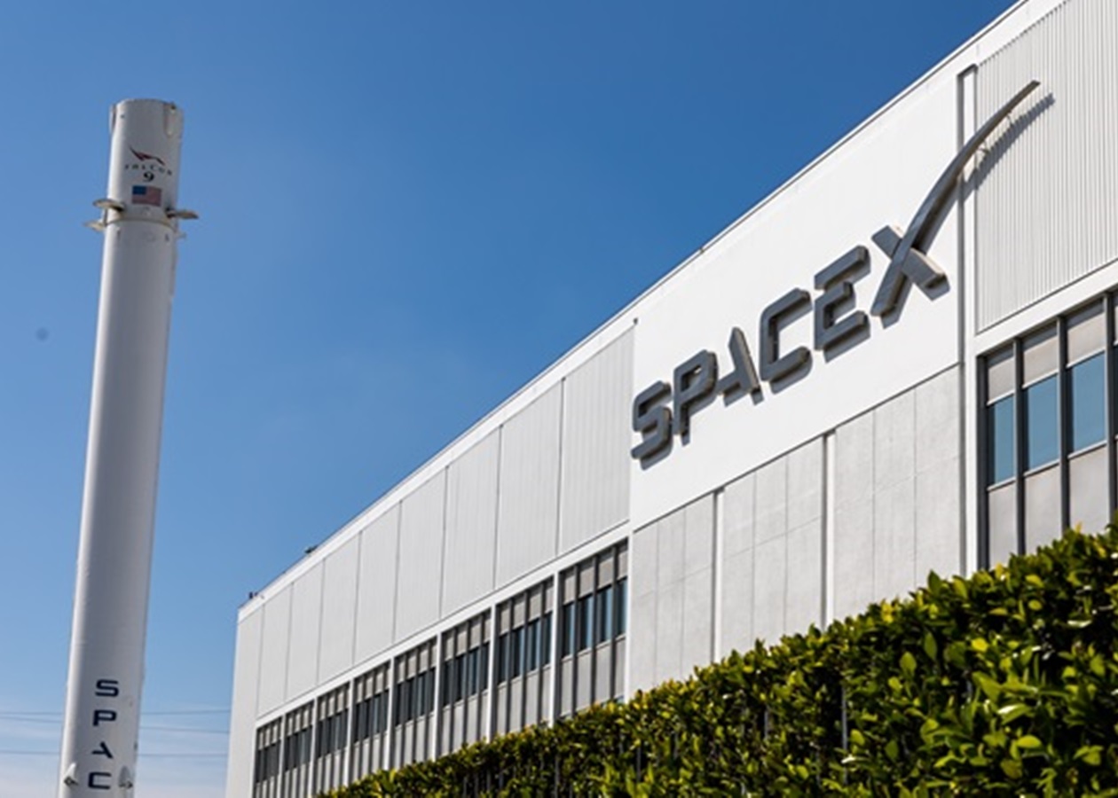 SpaceX просить звільнити її від антихінських обов'язків