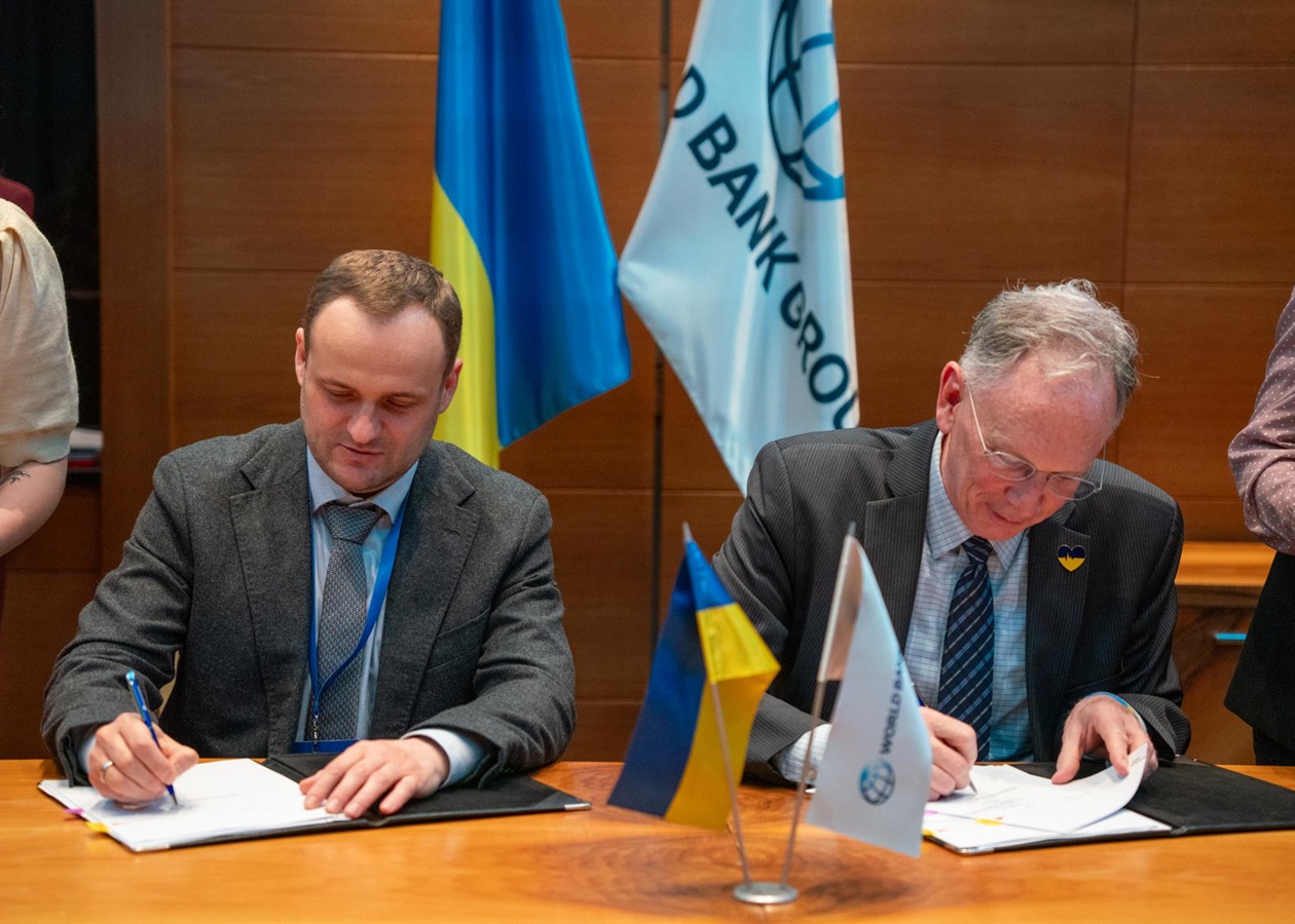 Кулеба підписала угоду про залучення 432 мільйонів доларів до інфраструктури