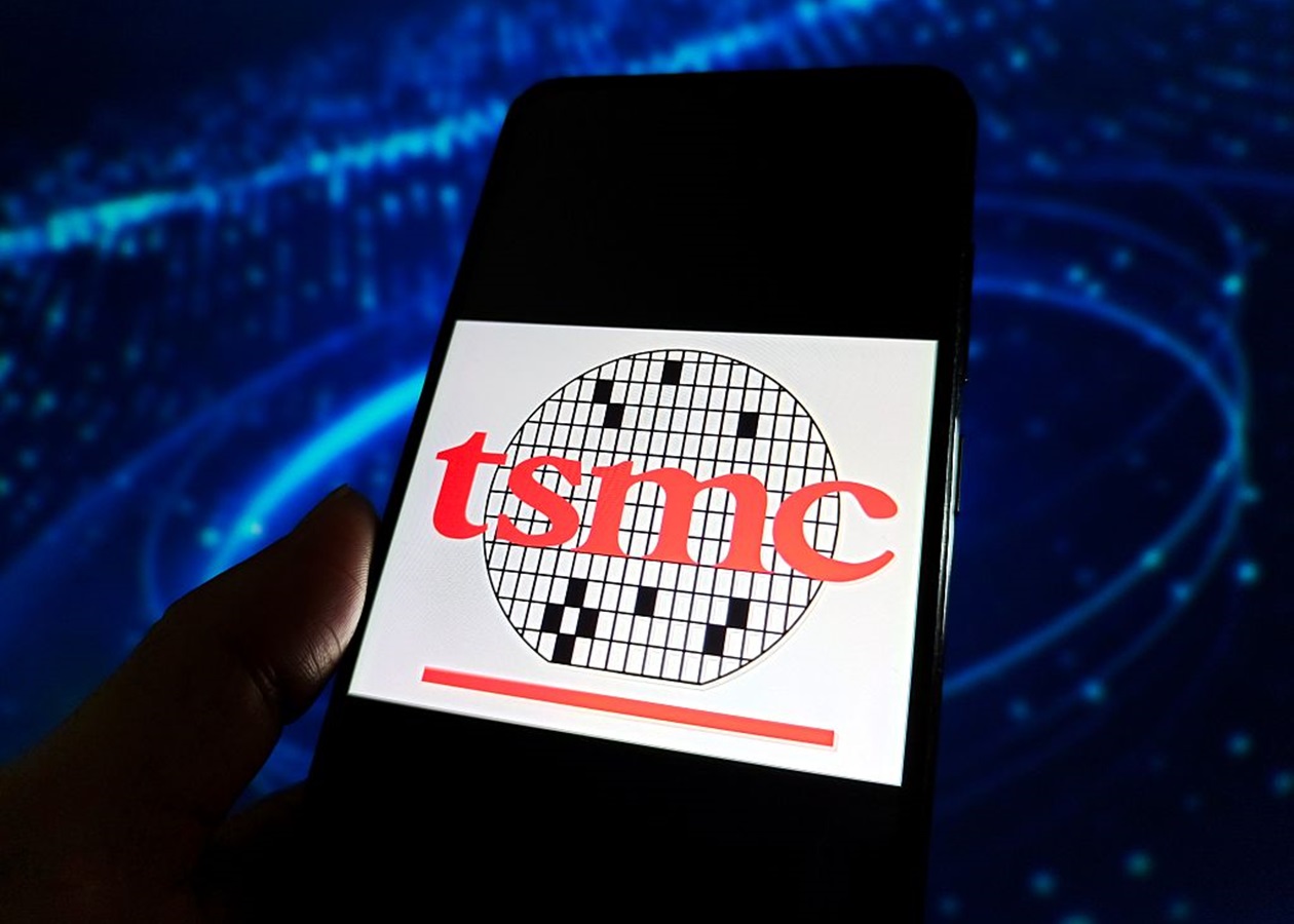 Дохід TSMC підскочив на 42% через попит на чіпси AI