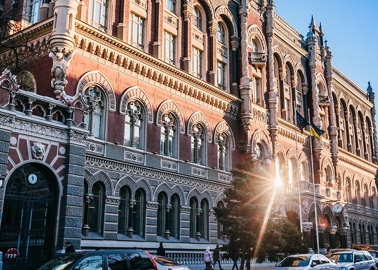 NBU готовий відрегулювати структуру валюти резервів
