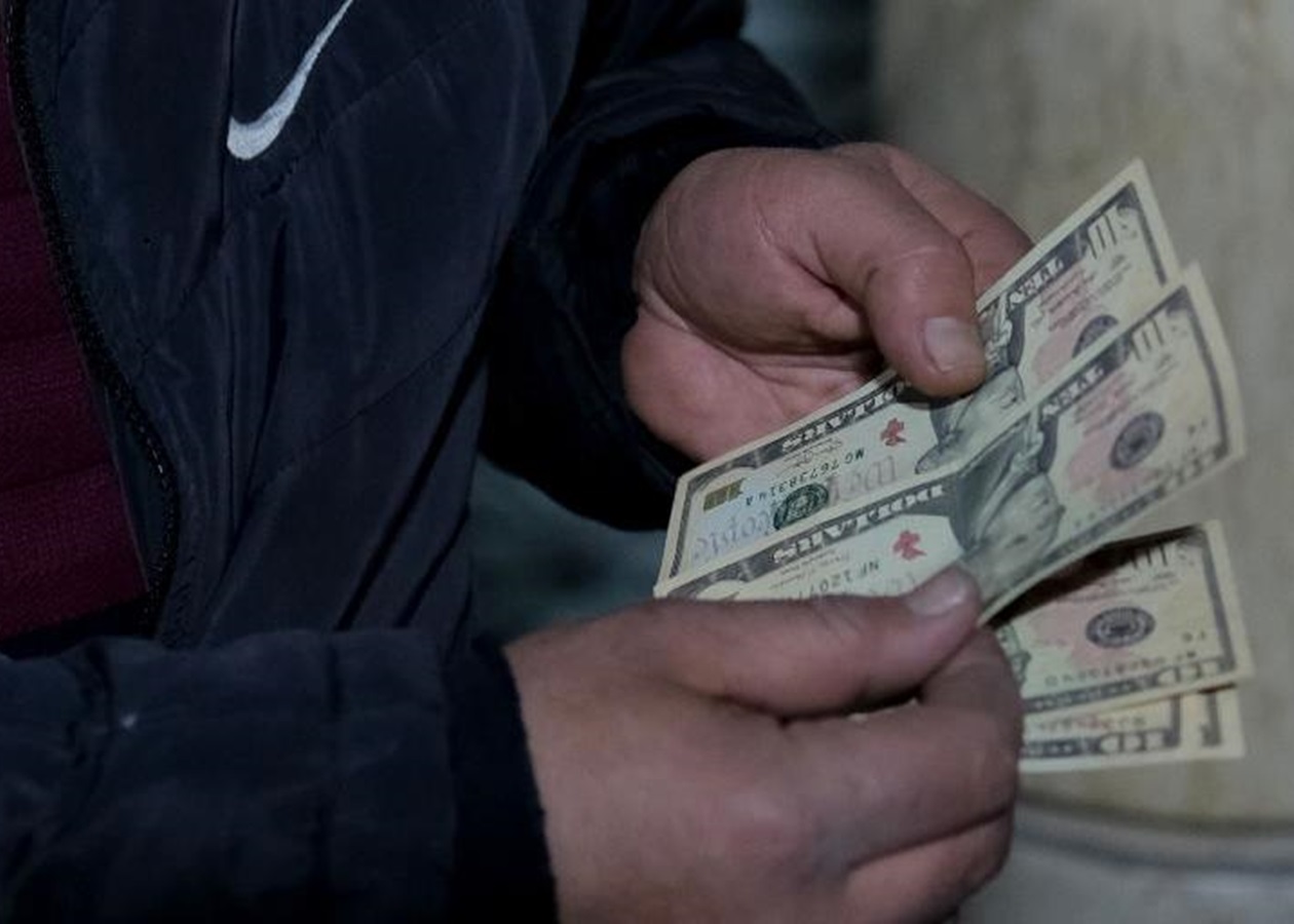 Останніми днями українці продають більше валюти, ніж купують - NBU