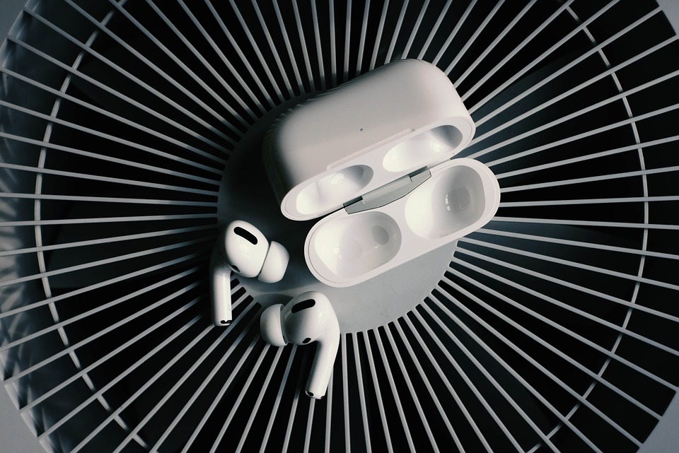 headphones-5278701_960_720.jpg