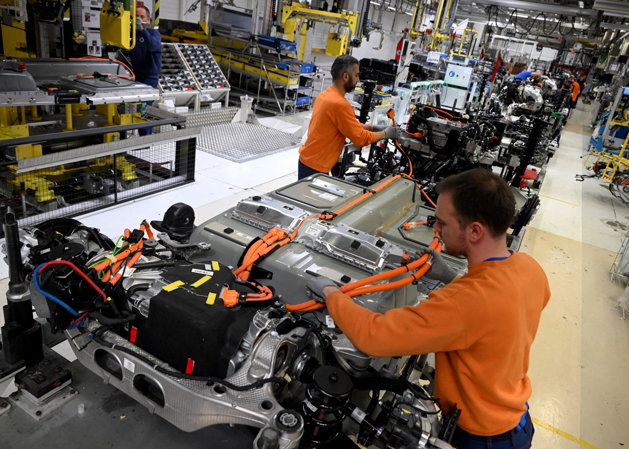 Volvo оголосив про звільнення з 3000 працівників