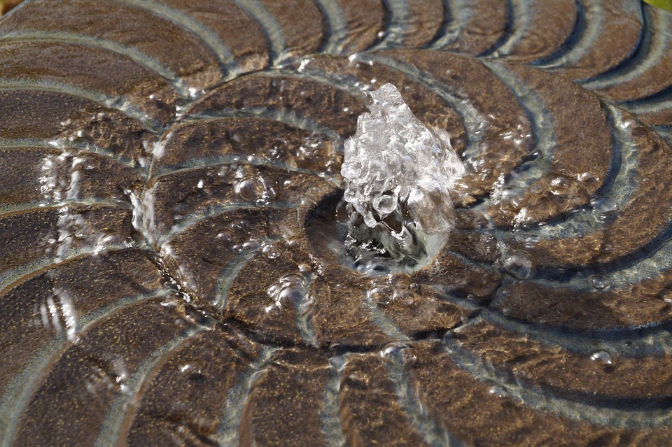 fountain-2799295_960_720.jpg