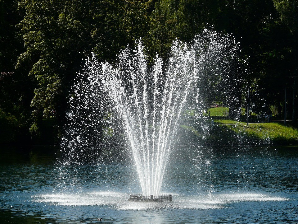 fountain-8491_960_720.jpg