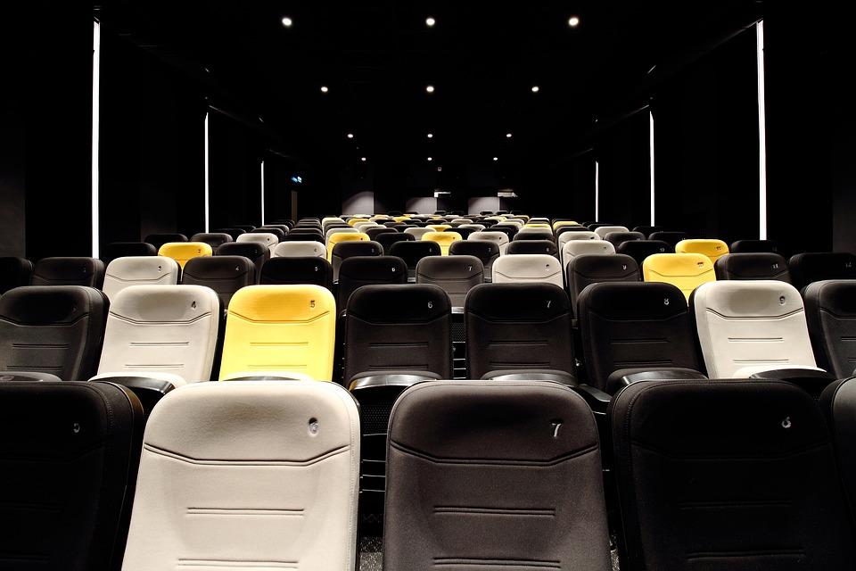 muza-cinema-6860180_960_720.jpg