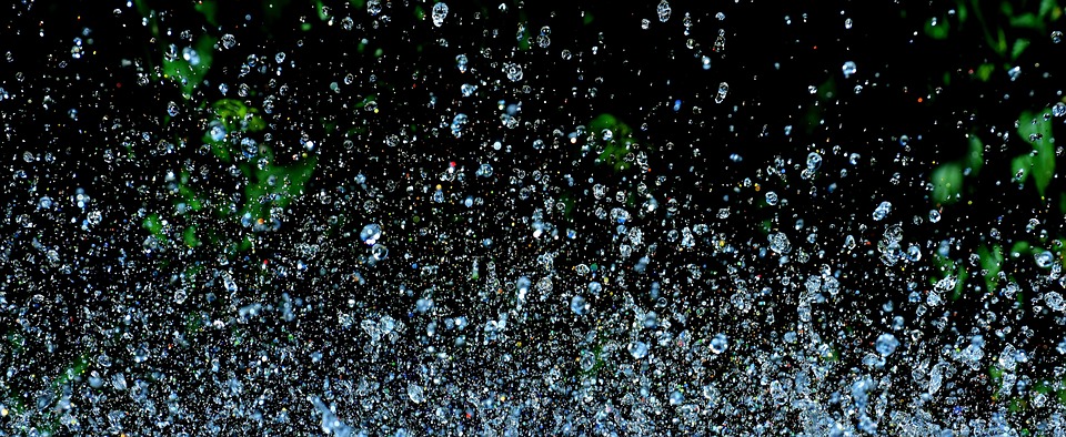 water-splashes-2432257_960_720.jpg