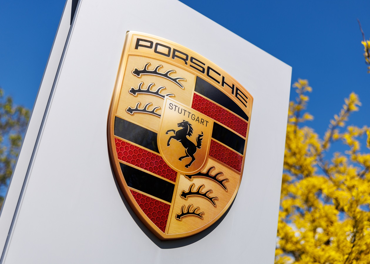 Porsche впав у глобальних продажах, особливо в Китаї