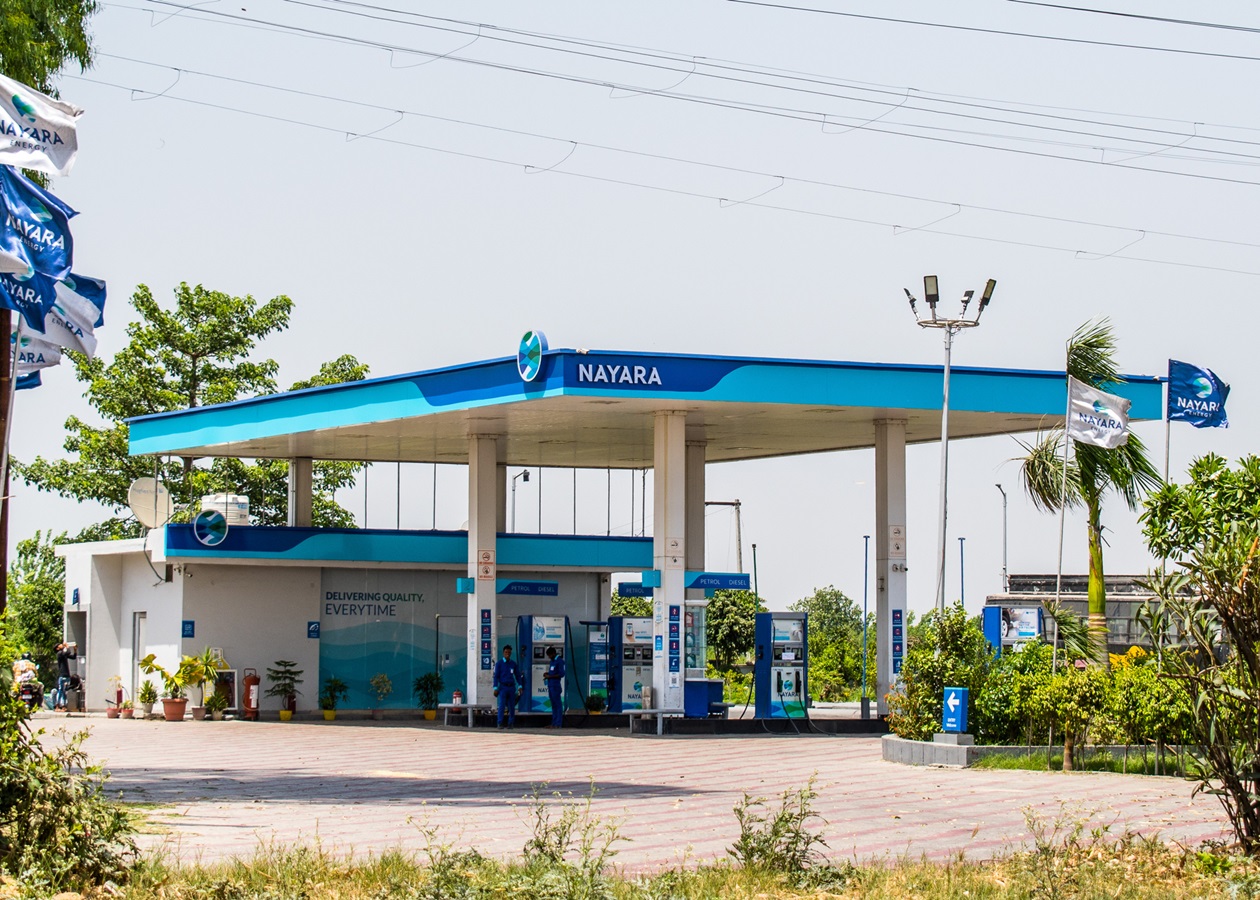 Індійська "дочка" Роснефт зменшила обробку після санкцій ЄС - ЗМІ