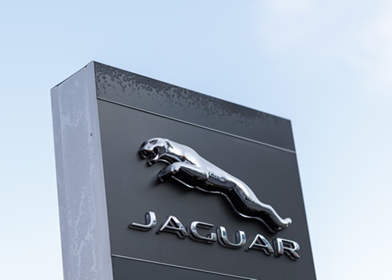 Генеральний директор Jaguar Land Rover подається у відставку після 35 років у компанії