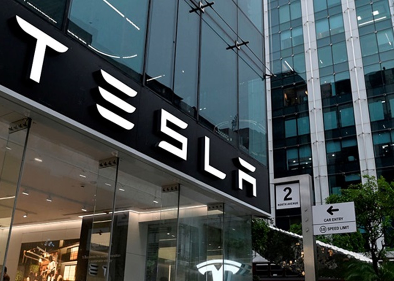 Продаж Tesla в Європі зменшився сьомий місяць поспіль