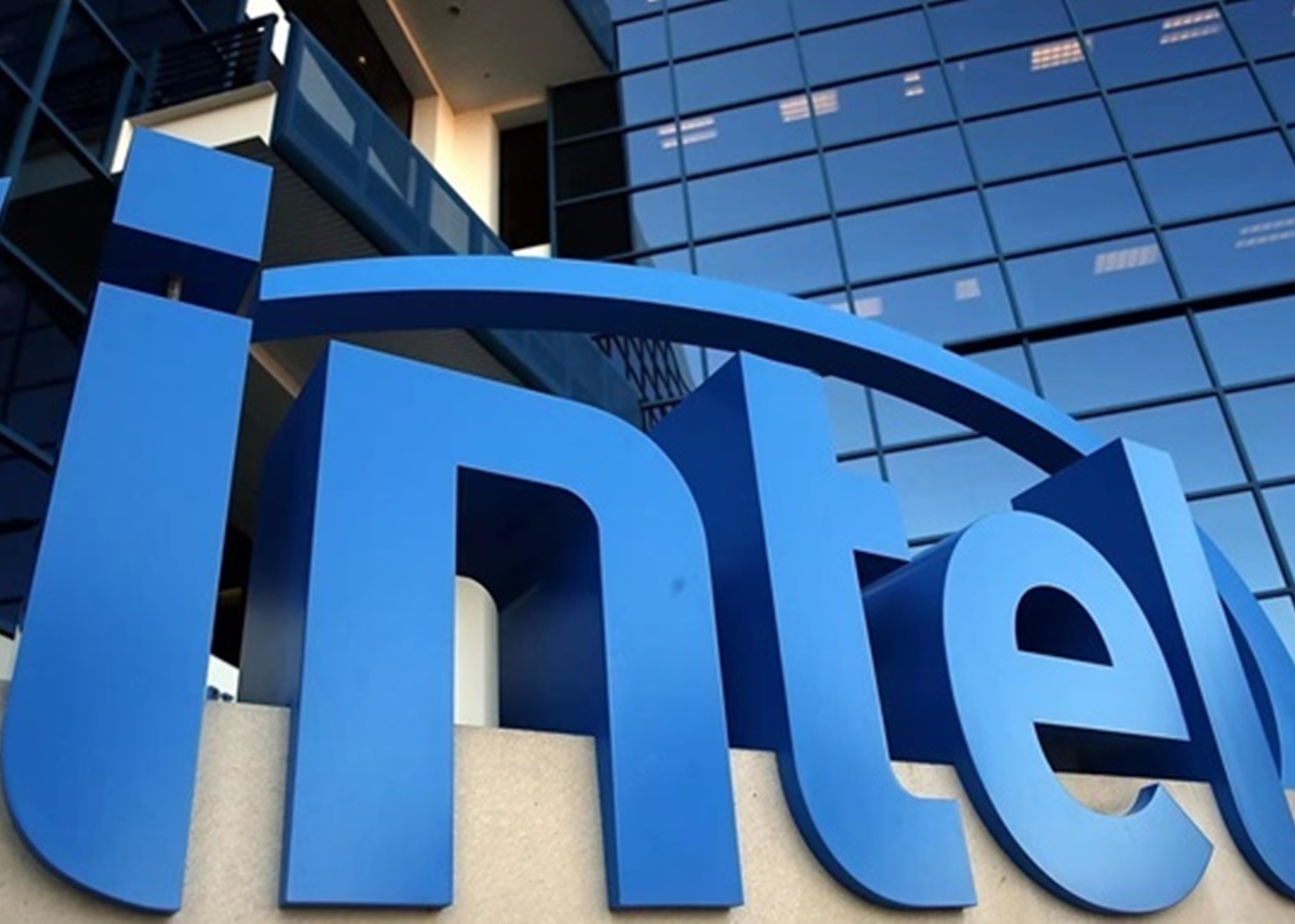 Адміністрація Трампа розглядає придбання акції в Intel - Bloomberg