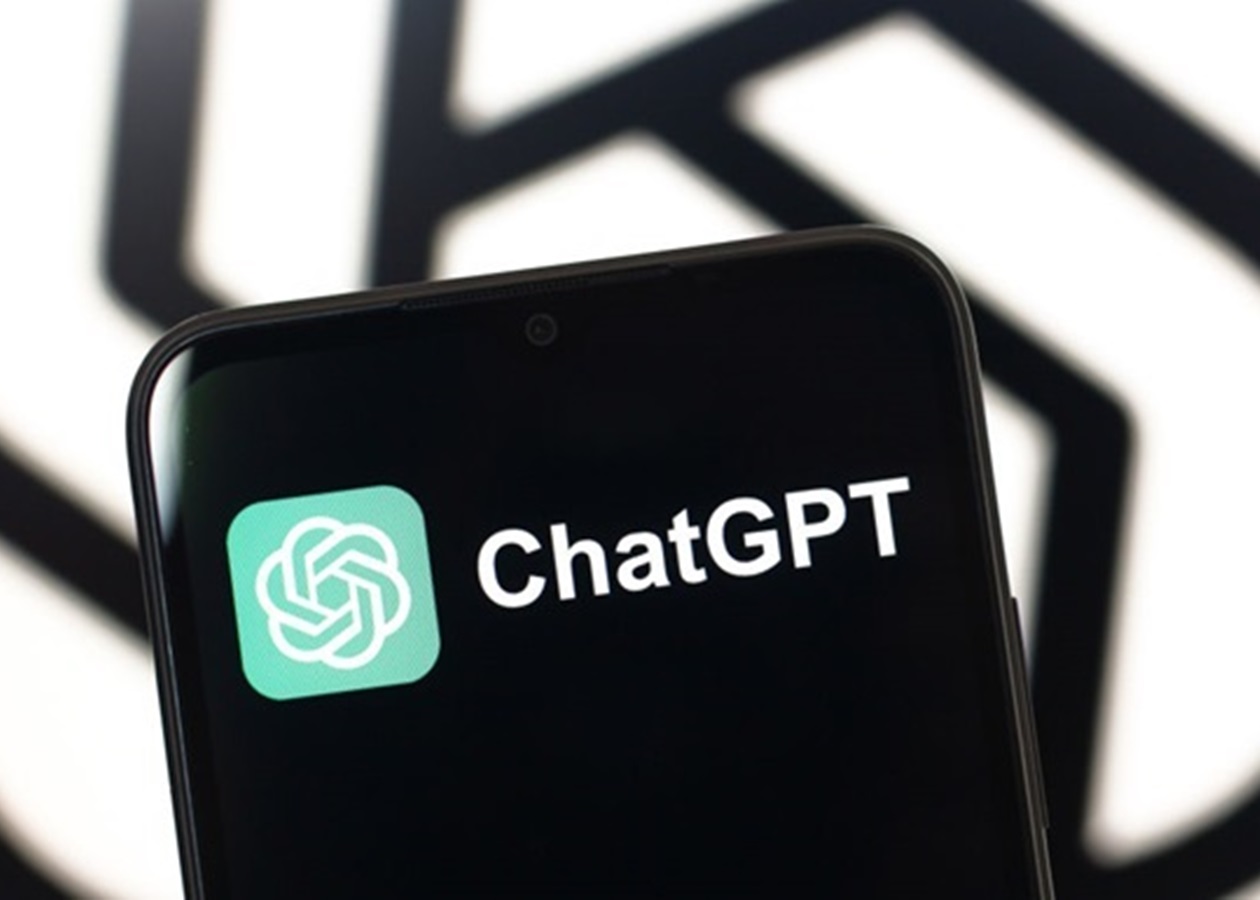 Додаток CHATGPT заробляв у 30 разів більше, ніж конкуренти разом