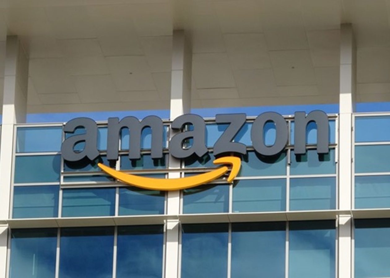 Amazon оголосила дату запуску свого конкурента Starlink